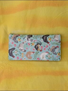 Floral Rooster Print Bifold Wallet - Light Blue